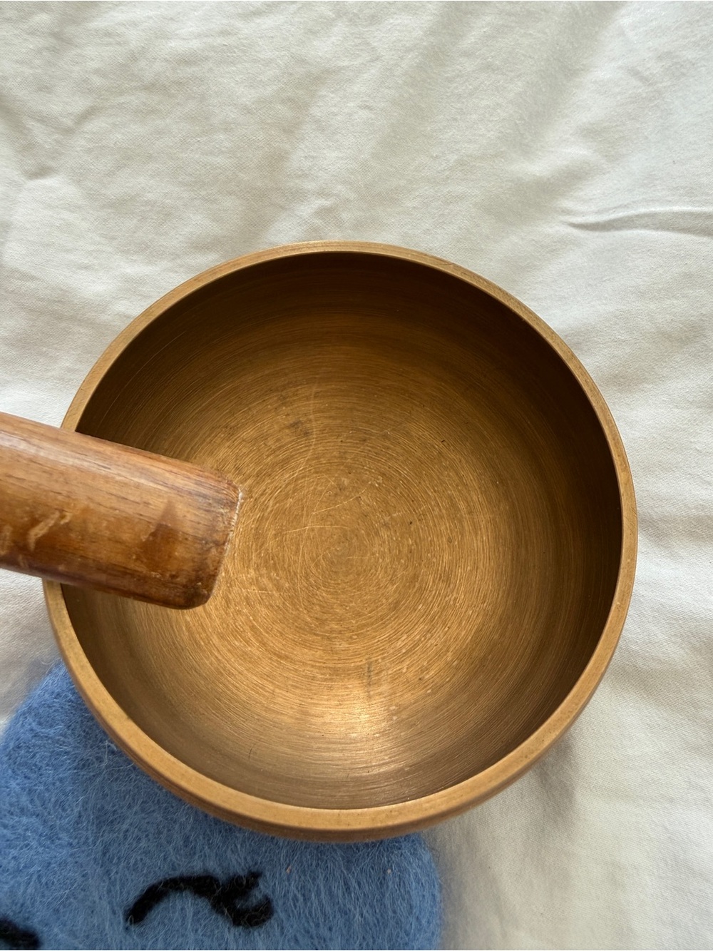 Little Ohmies Collection Bronze Tibetan singing bowl - Picture 3 of 6